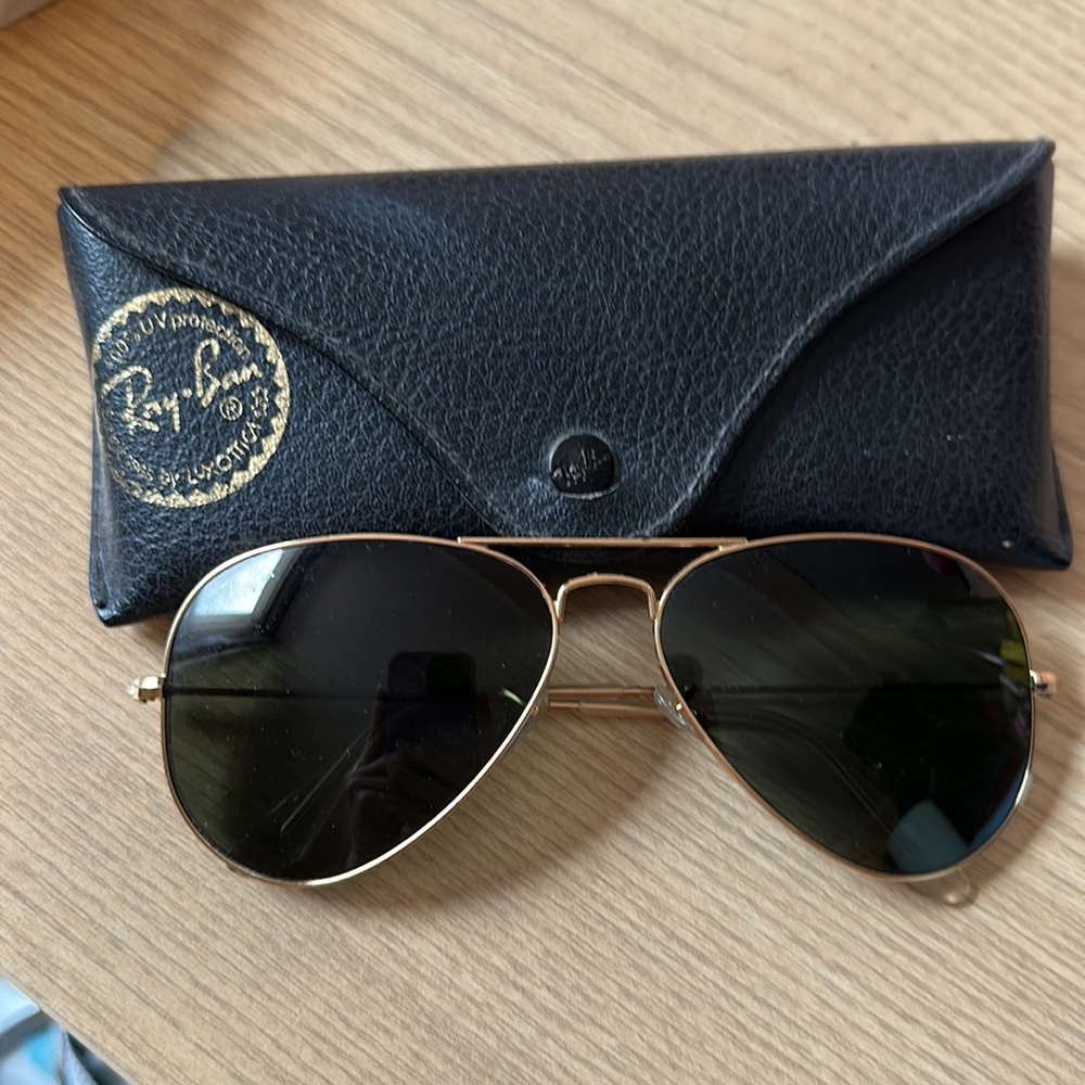 Black ray bans